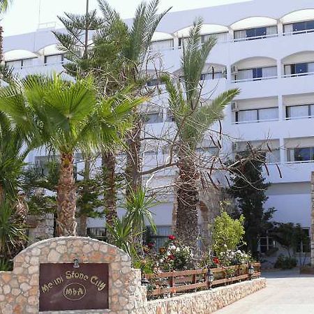 Melini Hotel Suites Протарас Екстериор снимка